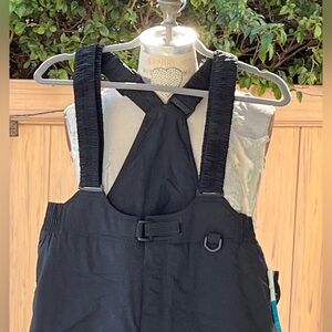 NWT Black Ski Bib Overalls Barrier Tech M8785 Medium